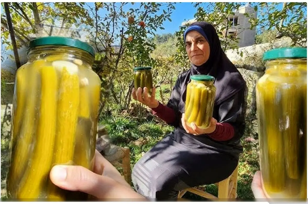 (ویدئو) طرزتهیه خیارشور محلی به سبک کدبانوی لبنانی