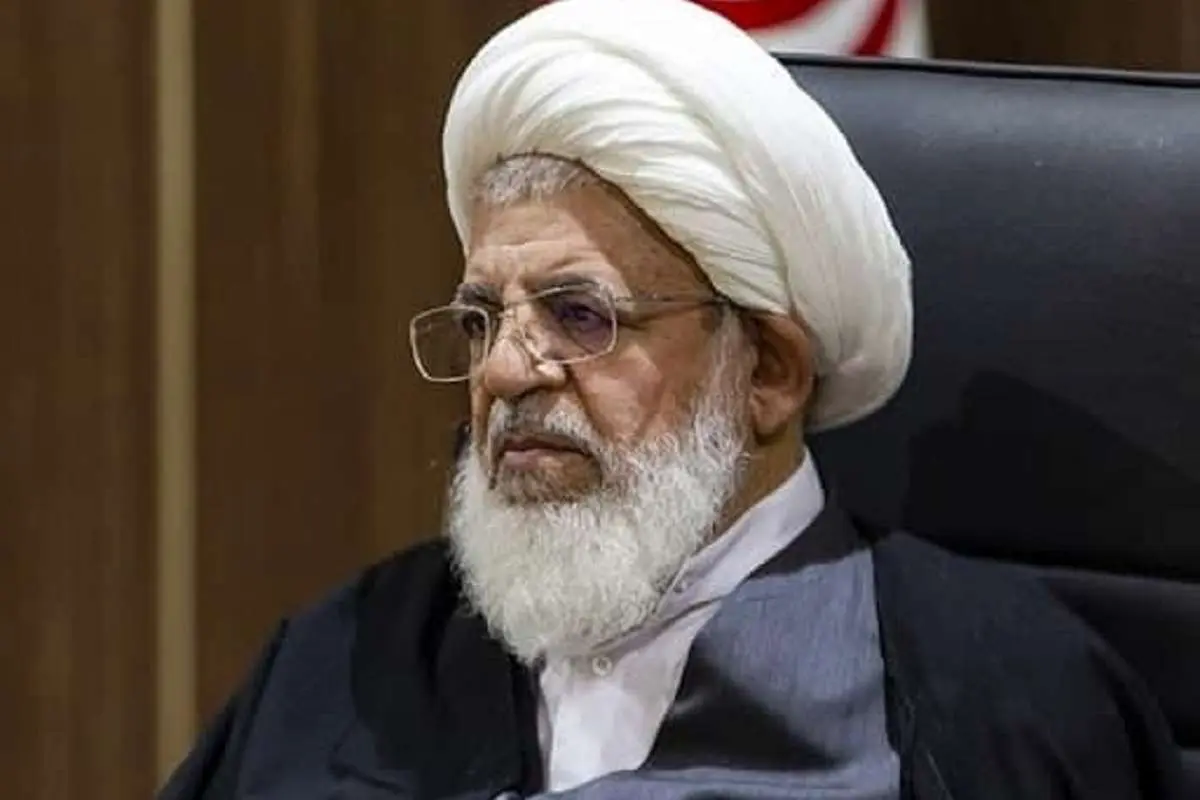 امام جمعه یزد، تورم را به گردن «واردکننده، صادرکننده، تولیدکننده و فروشنده» انداخت:...