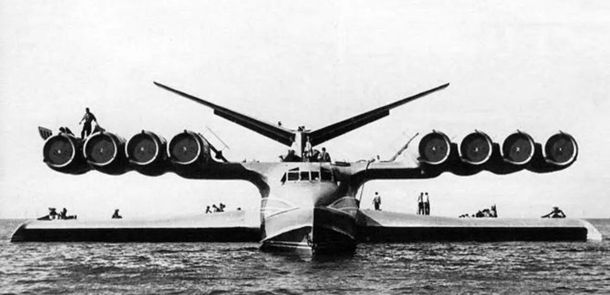 (ویدیو) تصاویری دیدنی از هیولای خزر که به تدریج از دیده‌ها پنهان شد