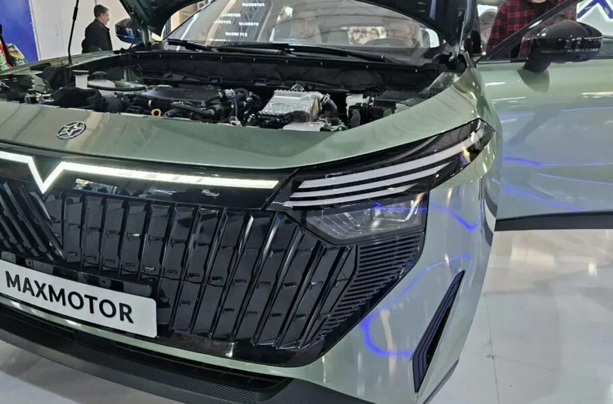 (تصاویر) ونوسیا وی آنلاین، محصول جدید مکث موتور برای بازار ایران