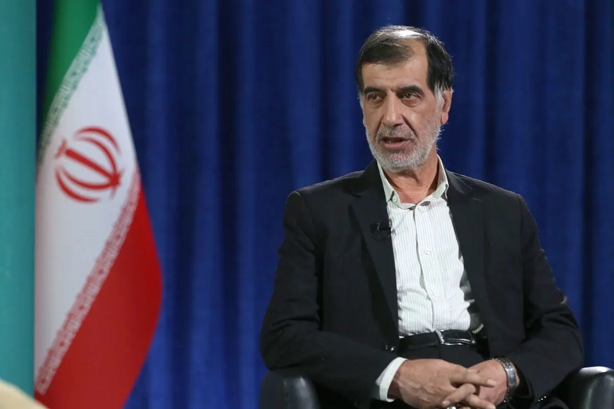 احمدی نژاد لیست پنهانی در انتخابات دارد؟