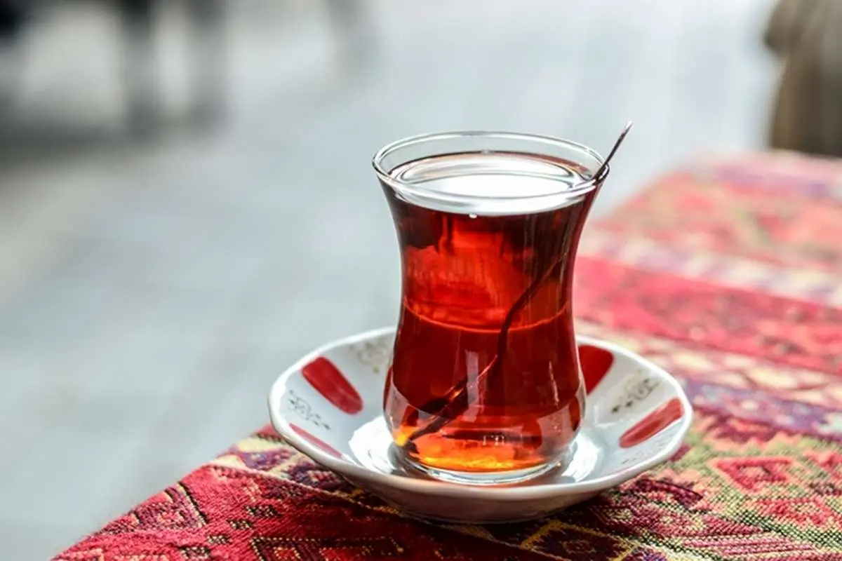 چای جذب آهن را در بدن کاهش می‌دهد؟
