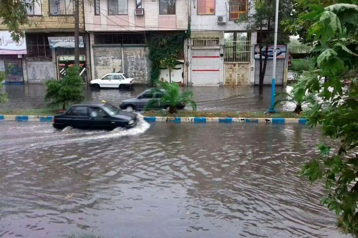(ویدئو) سیل و آبگرفتگی نسبتا شدید درخیابانهای ایوان
