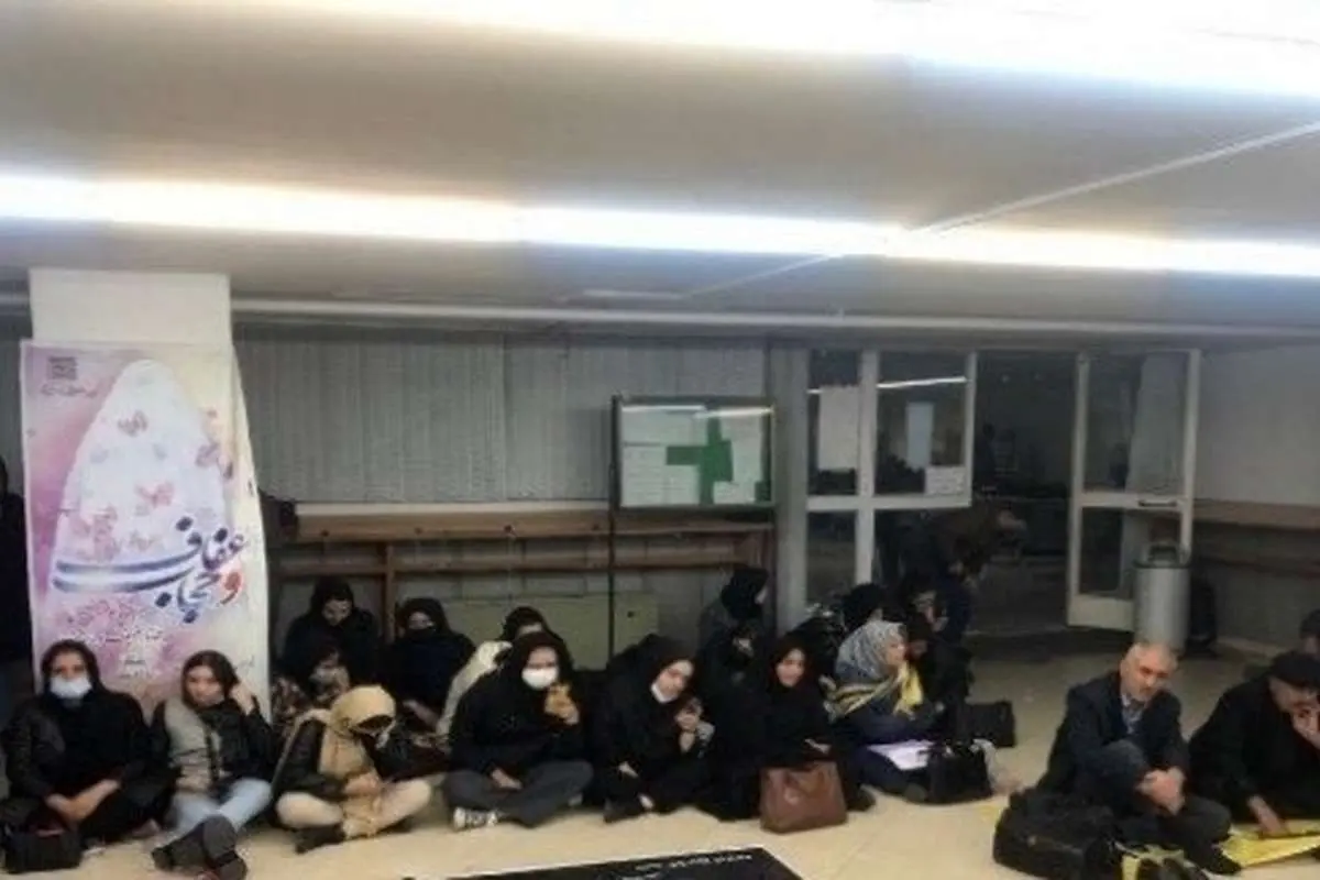 تجمع در سازمان سنجش؛ درخواست لحاظ معدل کل دیپلم برای داوطلبان دارای شبهه