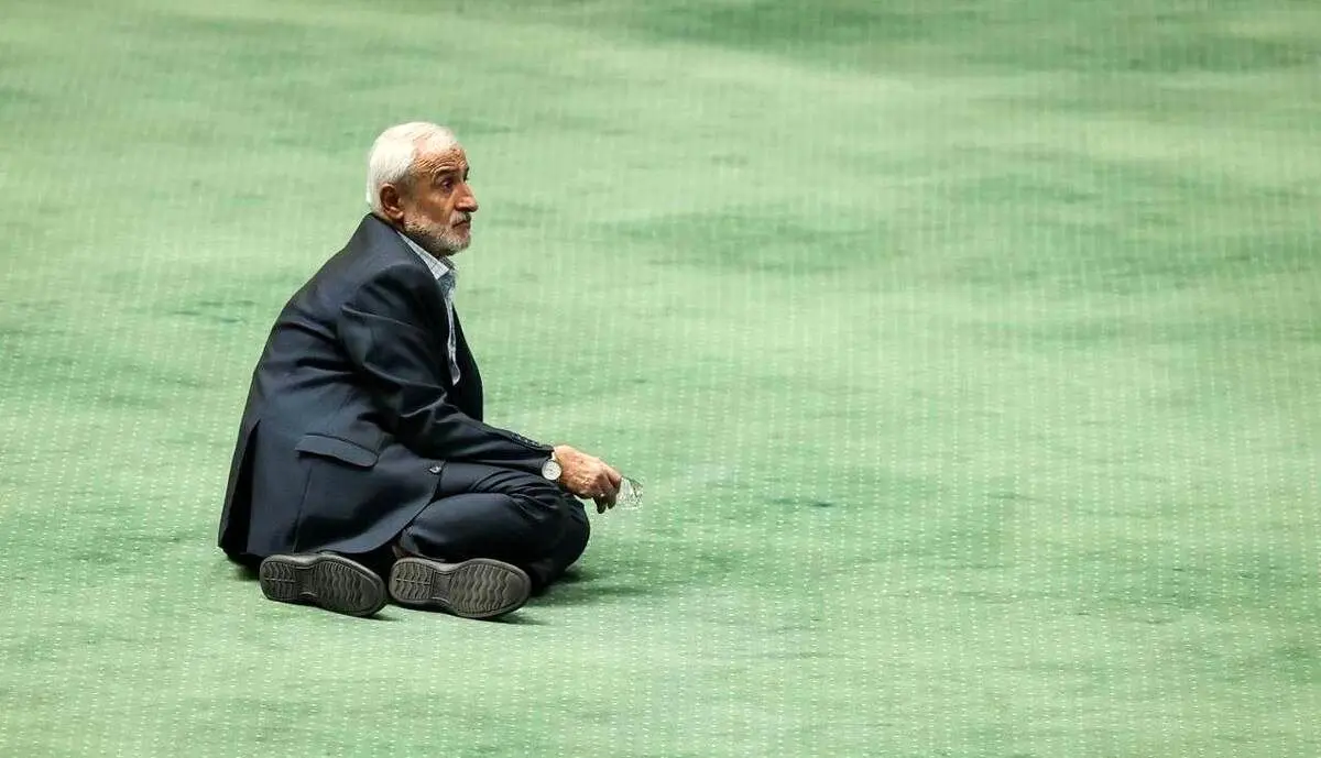 جلسه مجلس برای بررسی استعفای نادران غیرعلنی شد