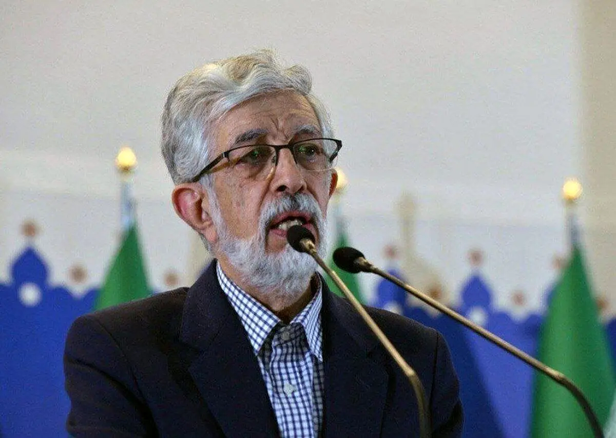 جنجال در زمان سخنرانی حدادعادل /حاضران سالن را ترک کردند