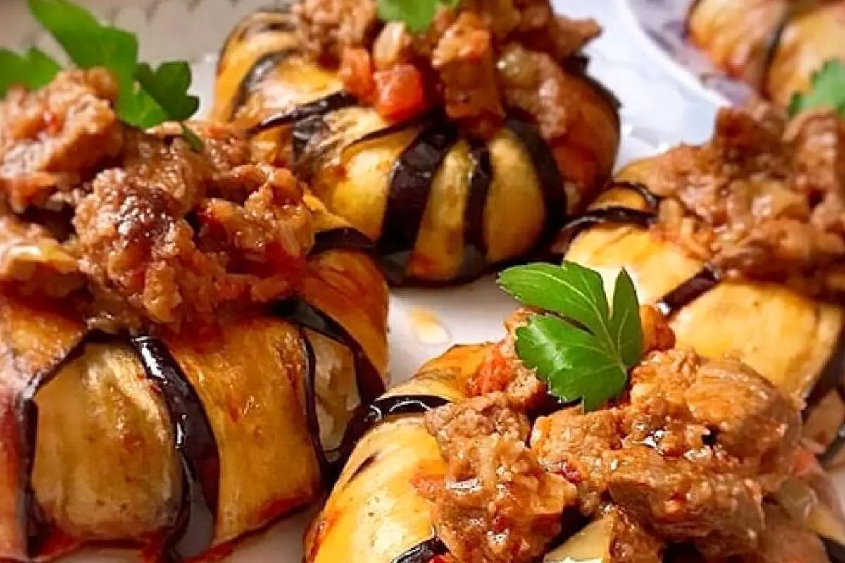 طرز تهیه فینگر فود گوشت و بادمجان به روش مجلسی