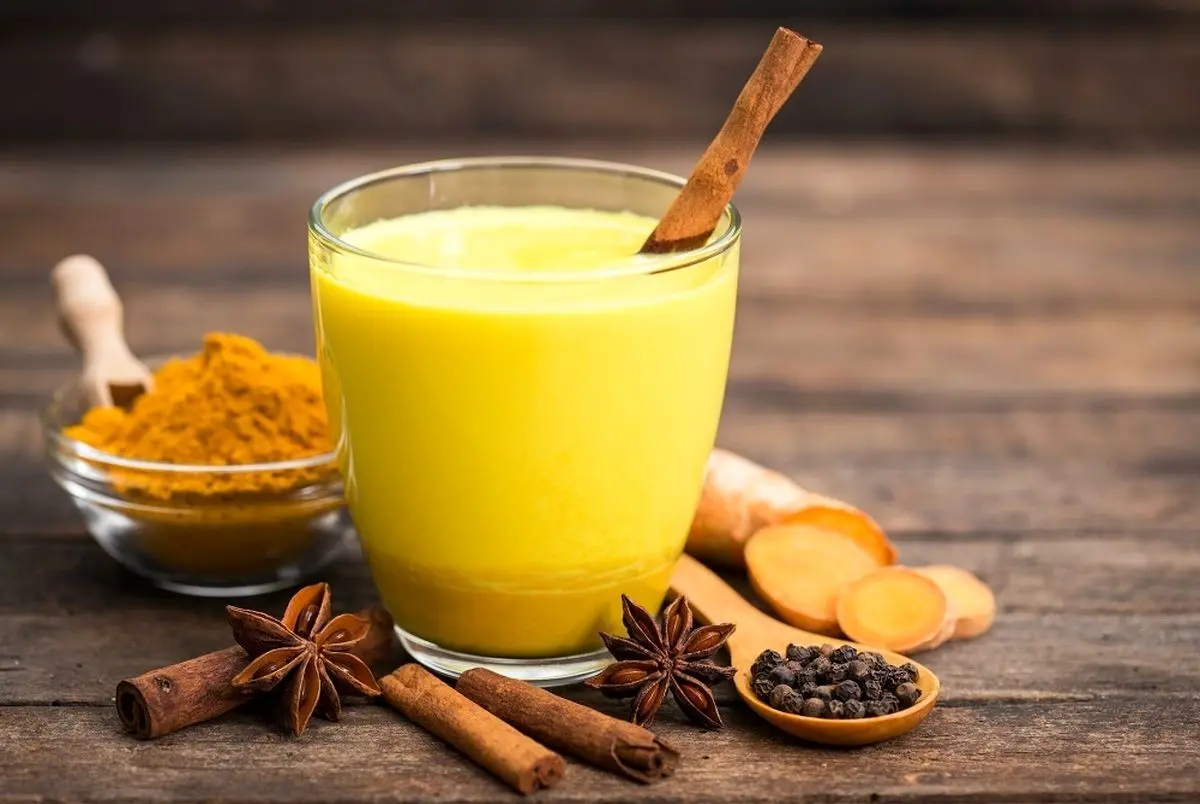 شیر زردچوبه رو توی این فصل حتما بخور! خیلی خاصیت داره!