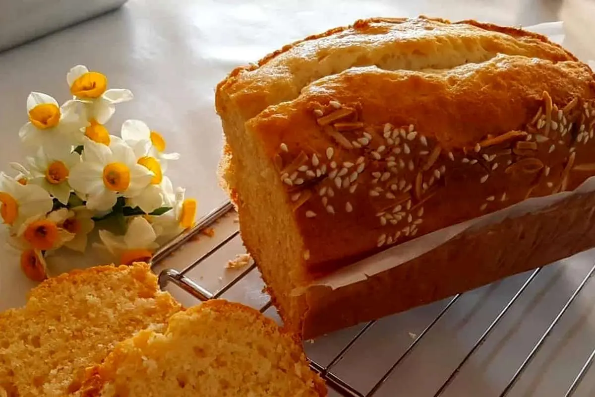 (ویدئو) طرز تهیه یک کیک عسل خوشمزه و مقوی برای بچه مدرسهایها