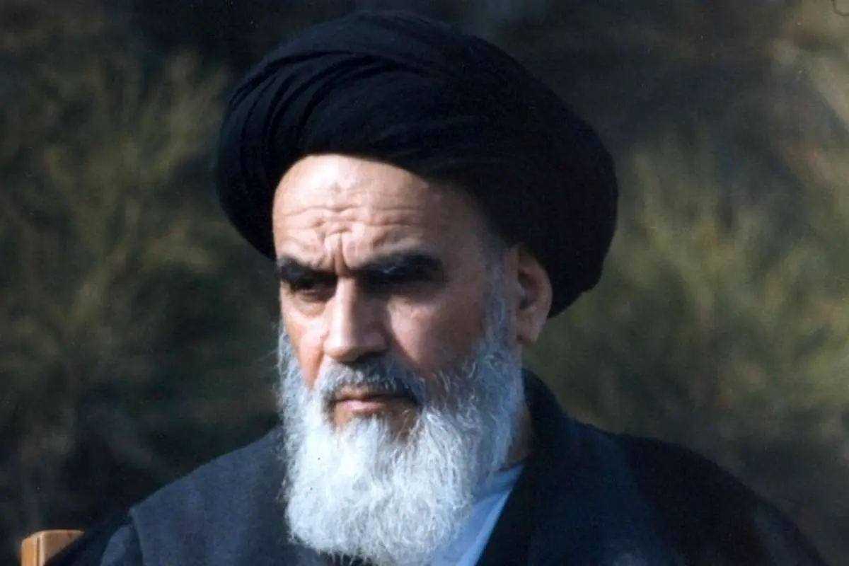 امام هیچگاه حضور بزرگان در جبههها را منع نمیکرد