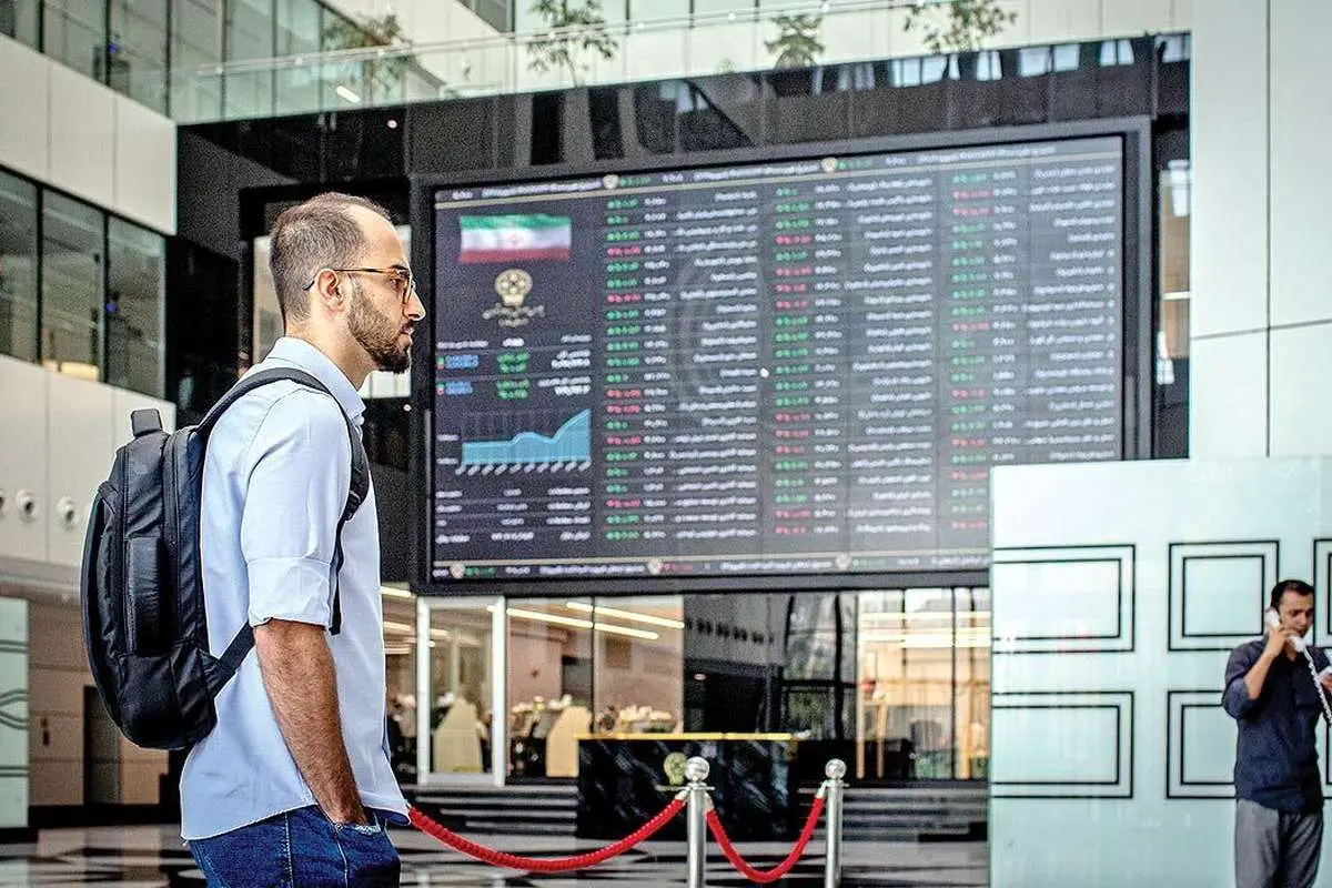چرا سهامداران حقیقی بورس را ترک میکنند؟