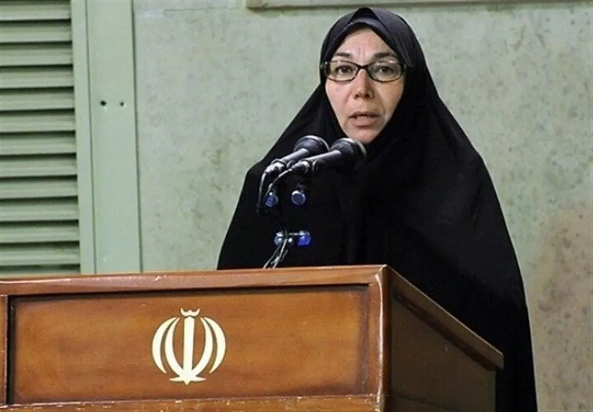 پروانه معصومی درباره چادر سر کردن در دیدار با رهبر انقلاب چه گفته بود؟
