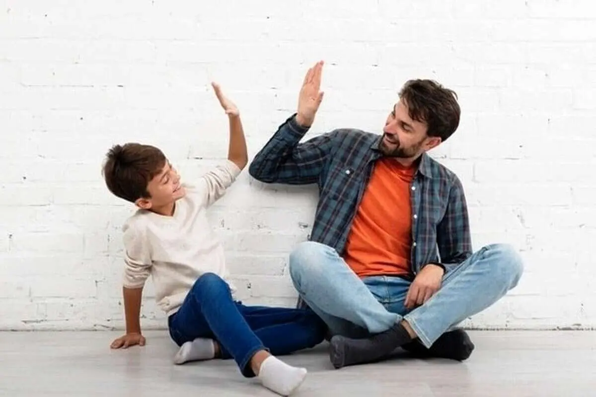 ۱۰ کاری که والدین باید برای ساختن یک فرد بالغ از فرزند خود انجام دهند