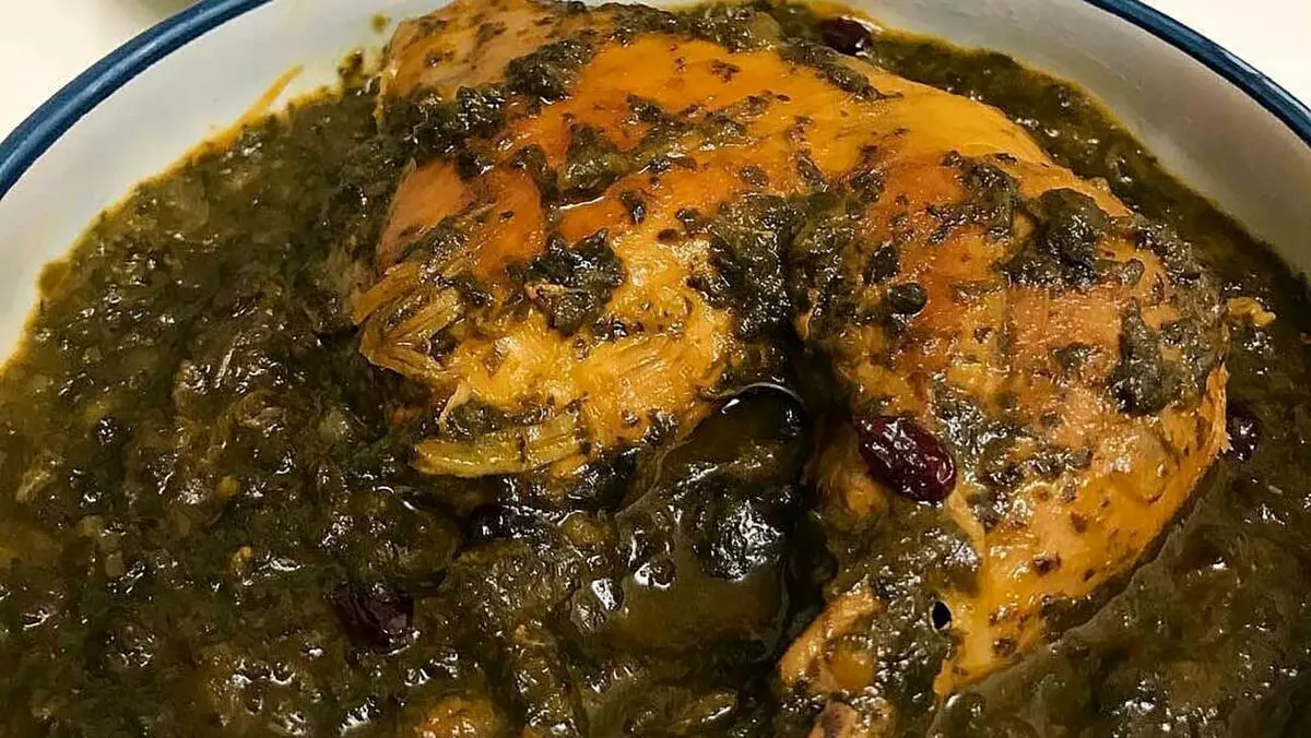 خورش آلو اسفناج را با این دستور معرکه درست کنید