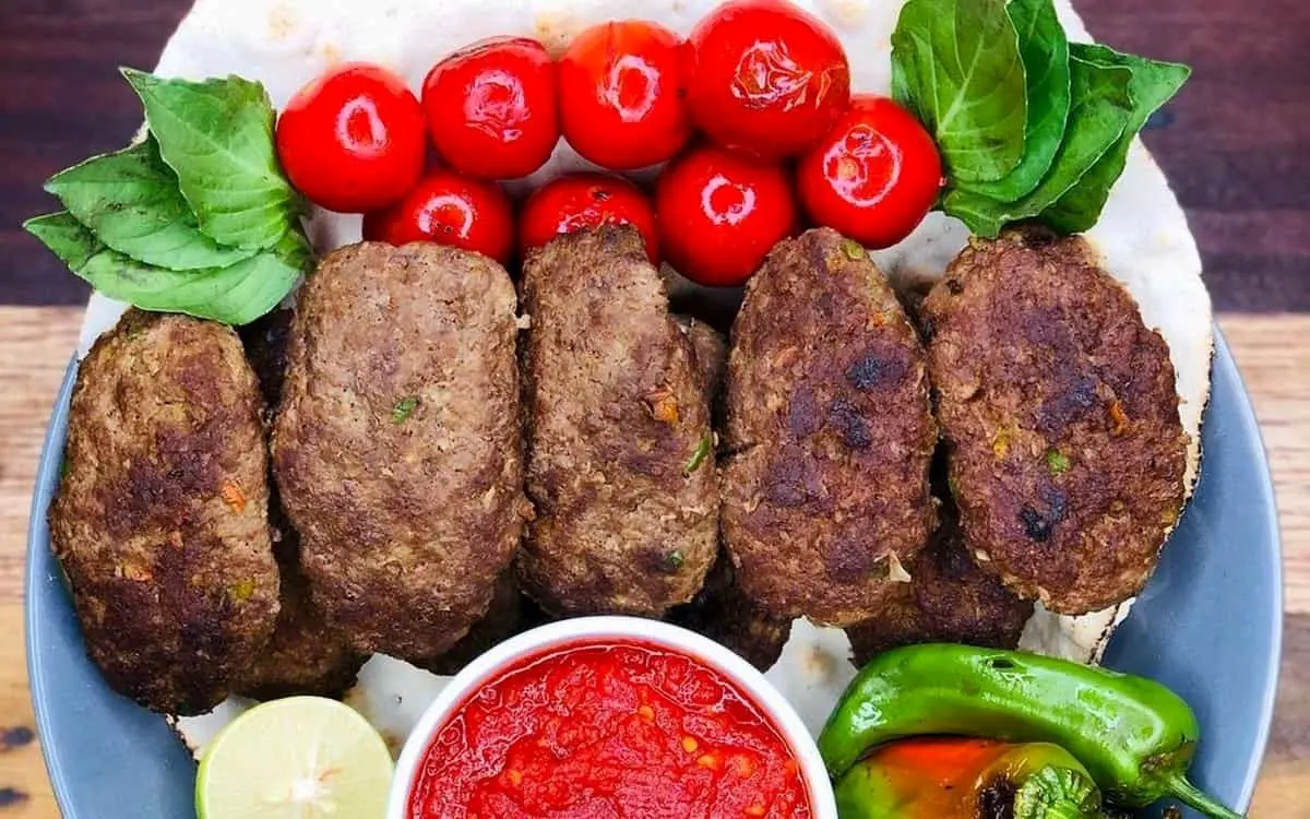 طرز تهیه کتلت با گوشت چرخ کرده به ۲ روش