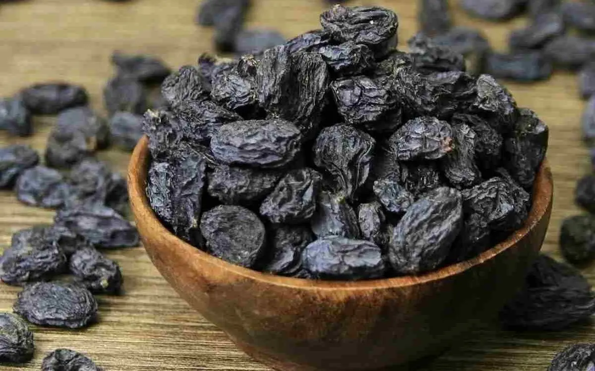 پیشگیری از پوکی استخوان با این خوراکی خوشمزه