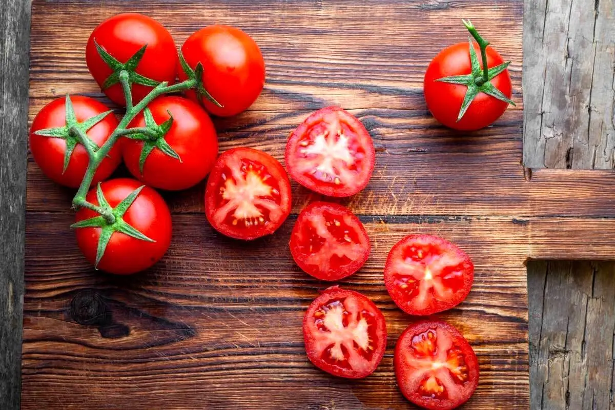 قیمت گوجه فرنگی کی آرام می‌گیرد؟ + لیست قیمت انواع رب گوجه فرنگی