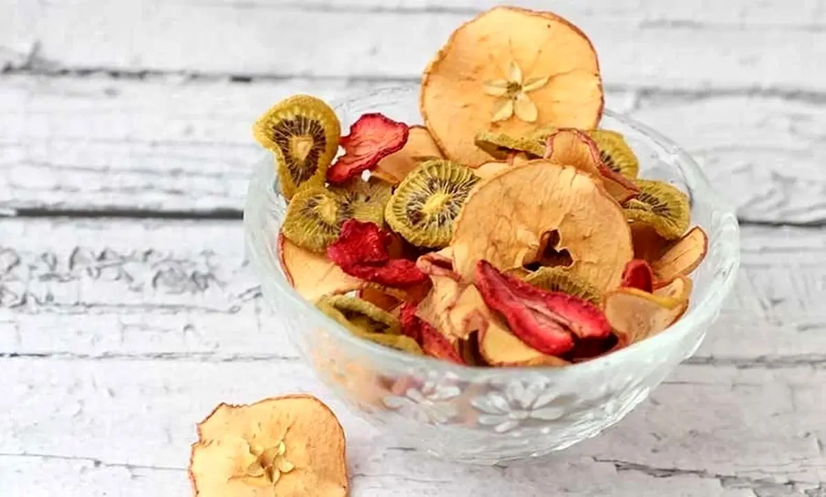 طرز تهیه چیپس میوه (میوه خشک) خانگی با بخاری یا شوفاژ!