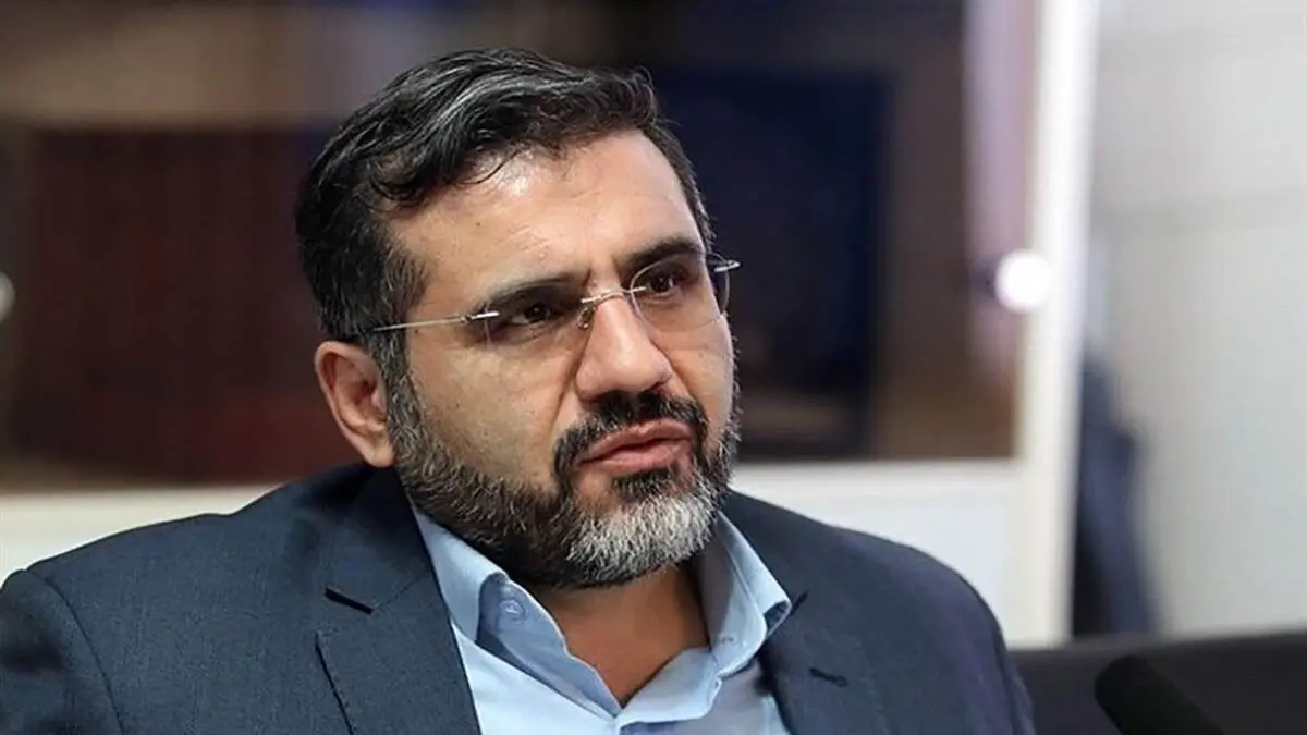 ظاهرا وزیر ارشاد فراموش کرده‌ که جایگاه خود را مدیون مردم است، نه حامیان سیاسی