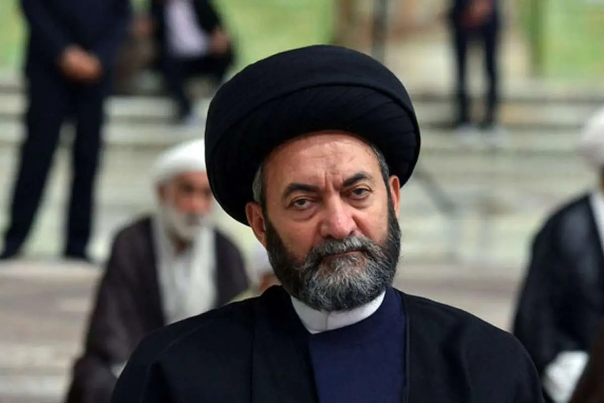 (ویدئو) انتقاد امام جمعه اردبیل از فساد و اختلاس در حضور اژه‌ای: من دیگر نمی‌توانم خطبه بخوانم!