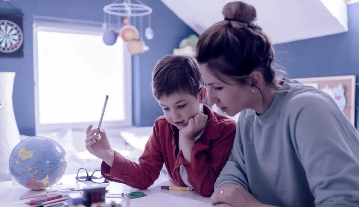 ۹ ویژگی رفتاری کسانی که بویی از ادب و تربیت نبرده‌اند