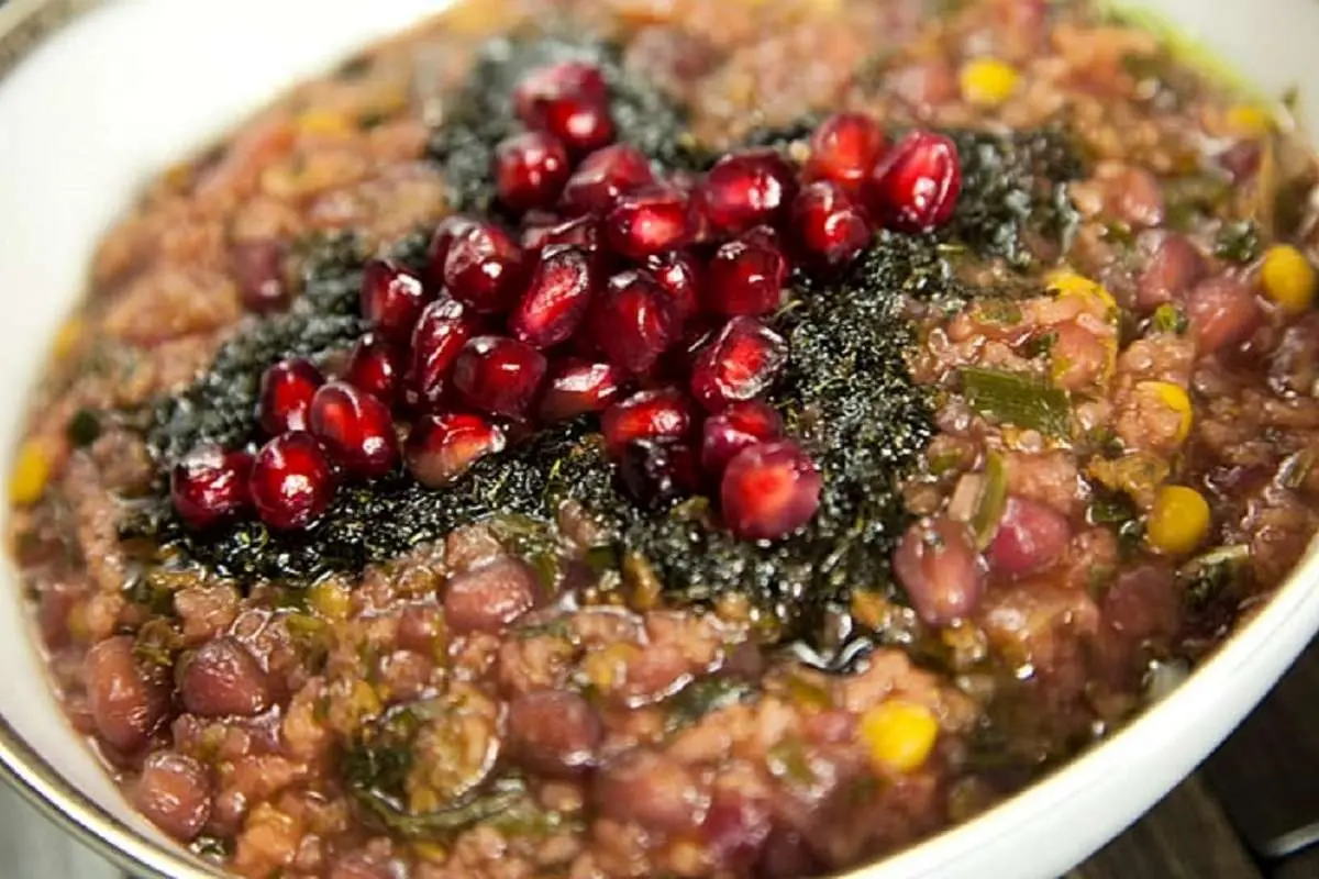 طرز تهیه آش انار خوشمزه تبریزی؛ مخصوص شب یلدا