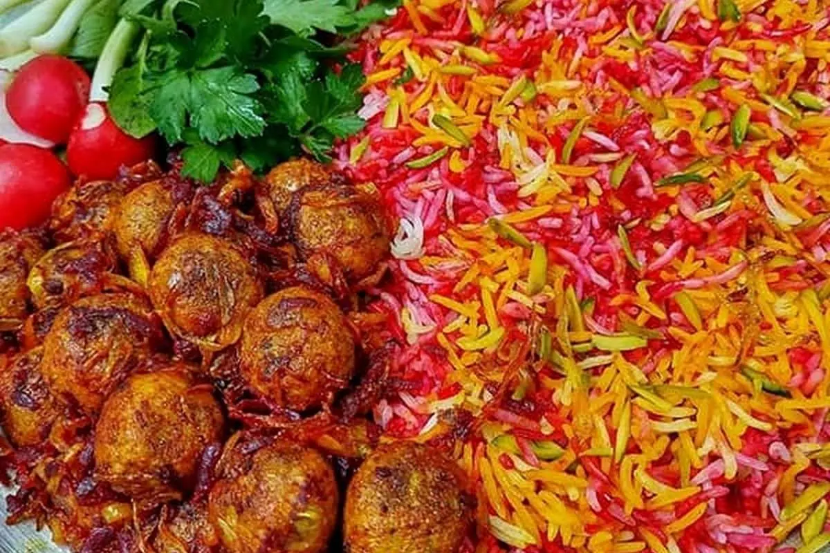 لبو پلو با کوفته قلقلی، یک شام خوشمزه برای دورهمی شب چله