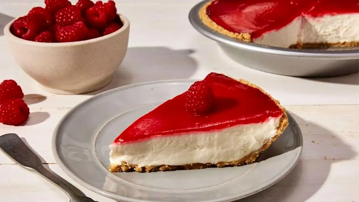 طرز تهیه چیز کیک انار شب یلدا بدون فر