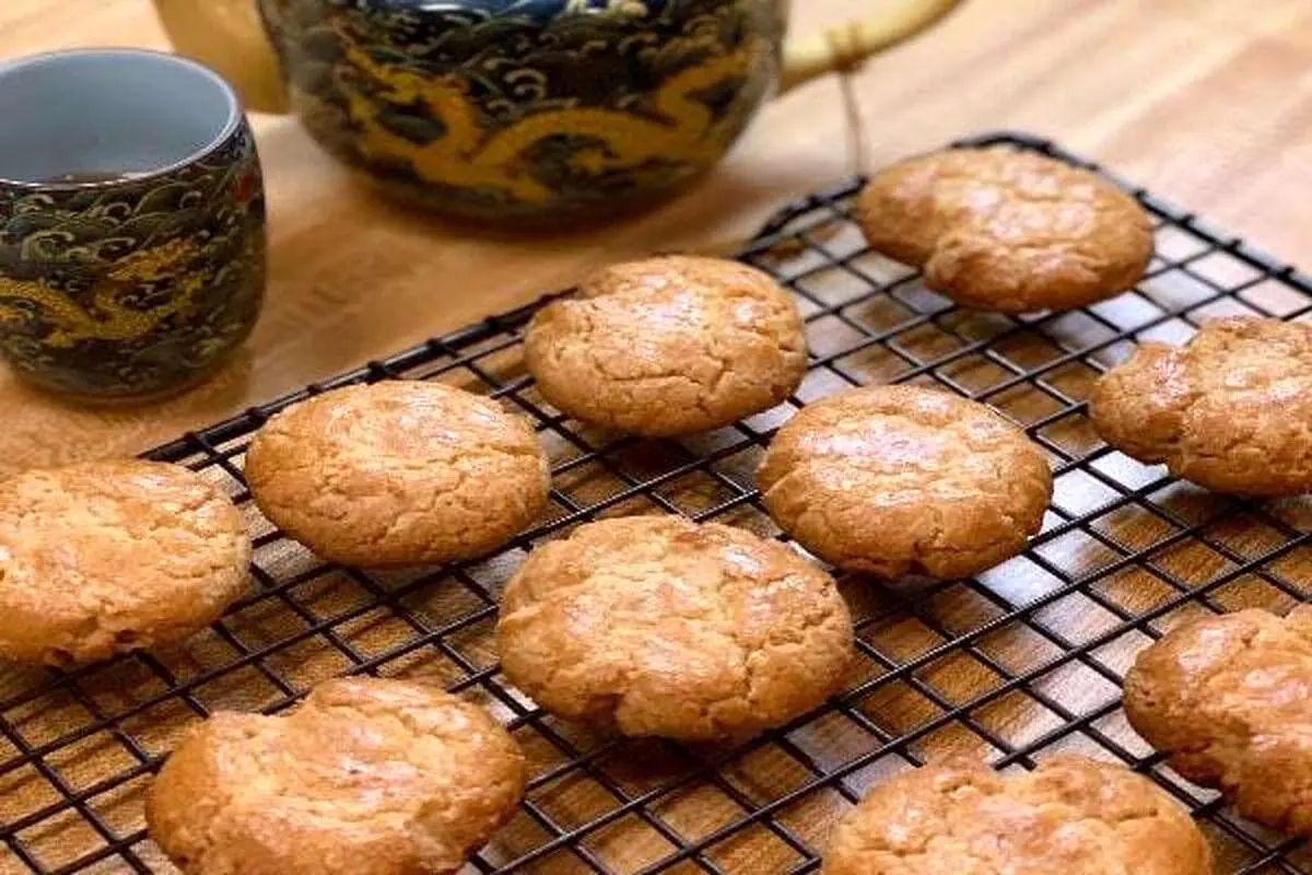 طرز تهیه شیرینی پفکی گردویی مجلسی