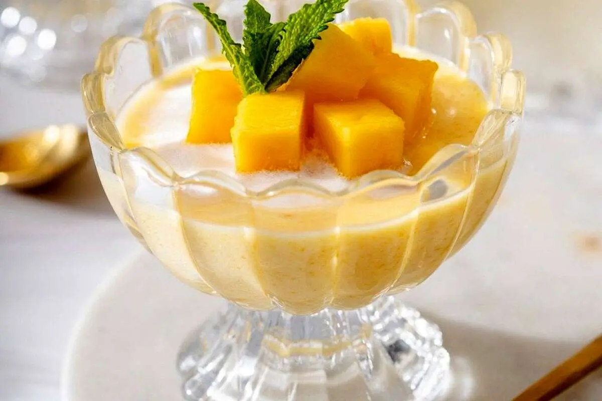 این دسر شیک و خوشمزه را به راحتی برای شب یلدا درست کنید
