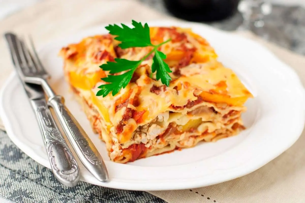 طرز تهیه لازانیا با مرغ رستورانی با و بدون فر