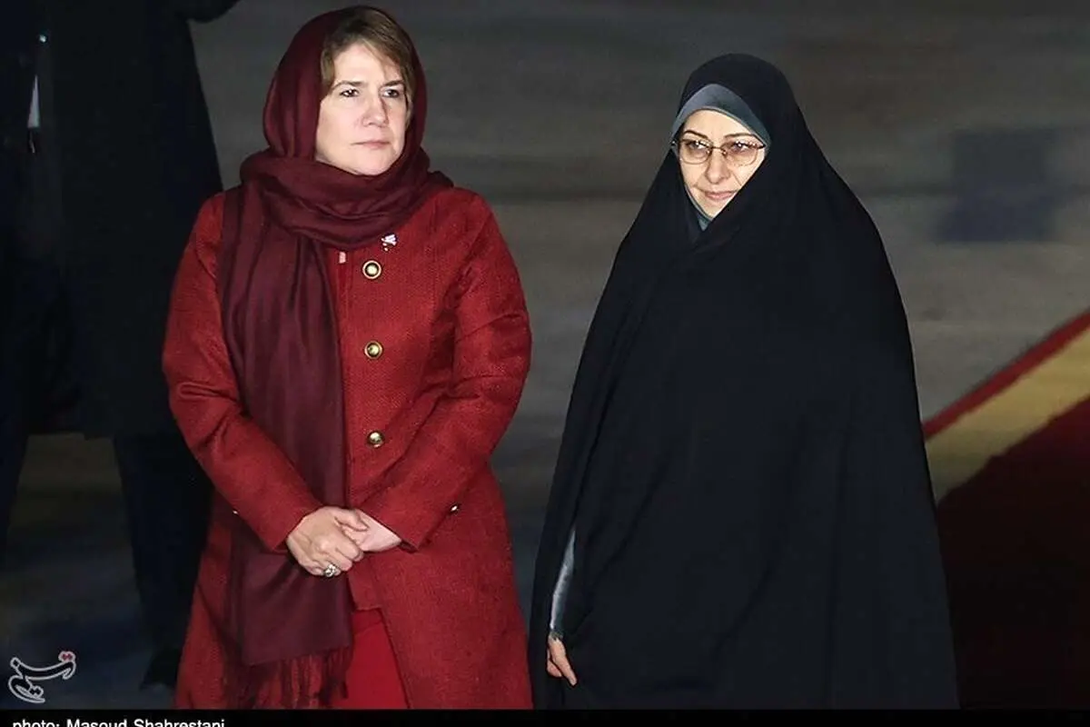 (تصاویر) حجاب همسر رئیس جمهور کوبا هنگام ورود به ایران
