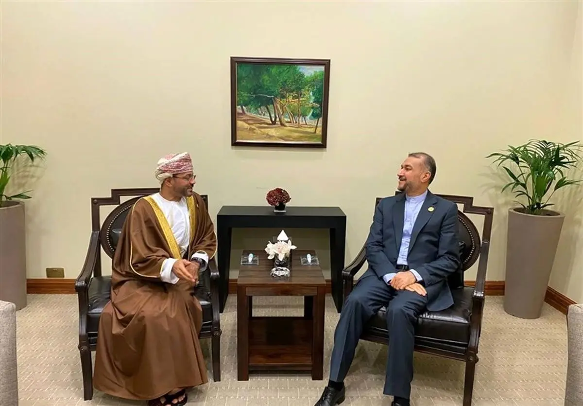 دیپلمات عمانی حامل پیام ویژه است؟