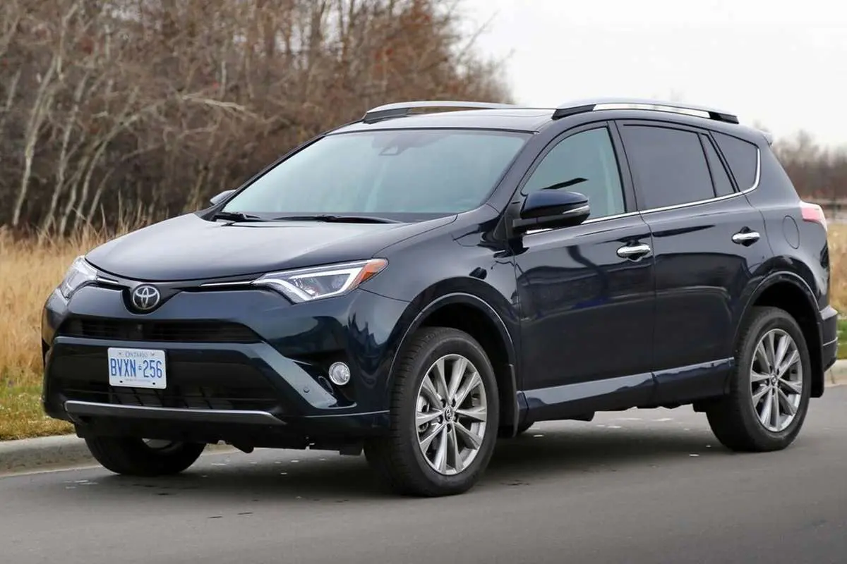 (ویدئو) زباله‌گردی با تویوتا RAV۴ آخرین مدل در لس آنجلس!