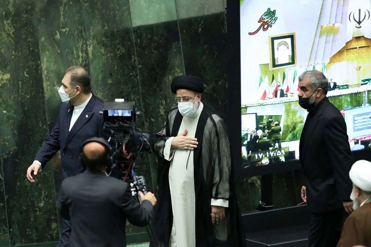 رئیسی: ناترازی‌ها با یک حرکت جهادی حل شود نه یک حرکت معمولی