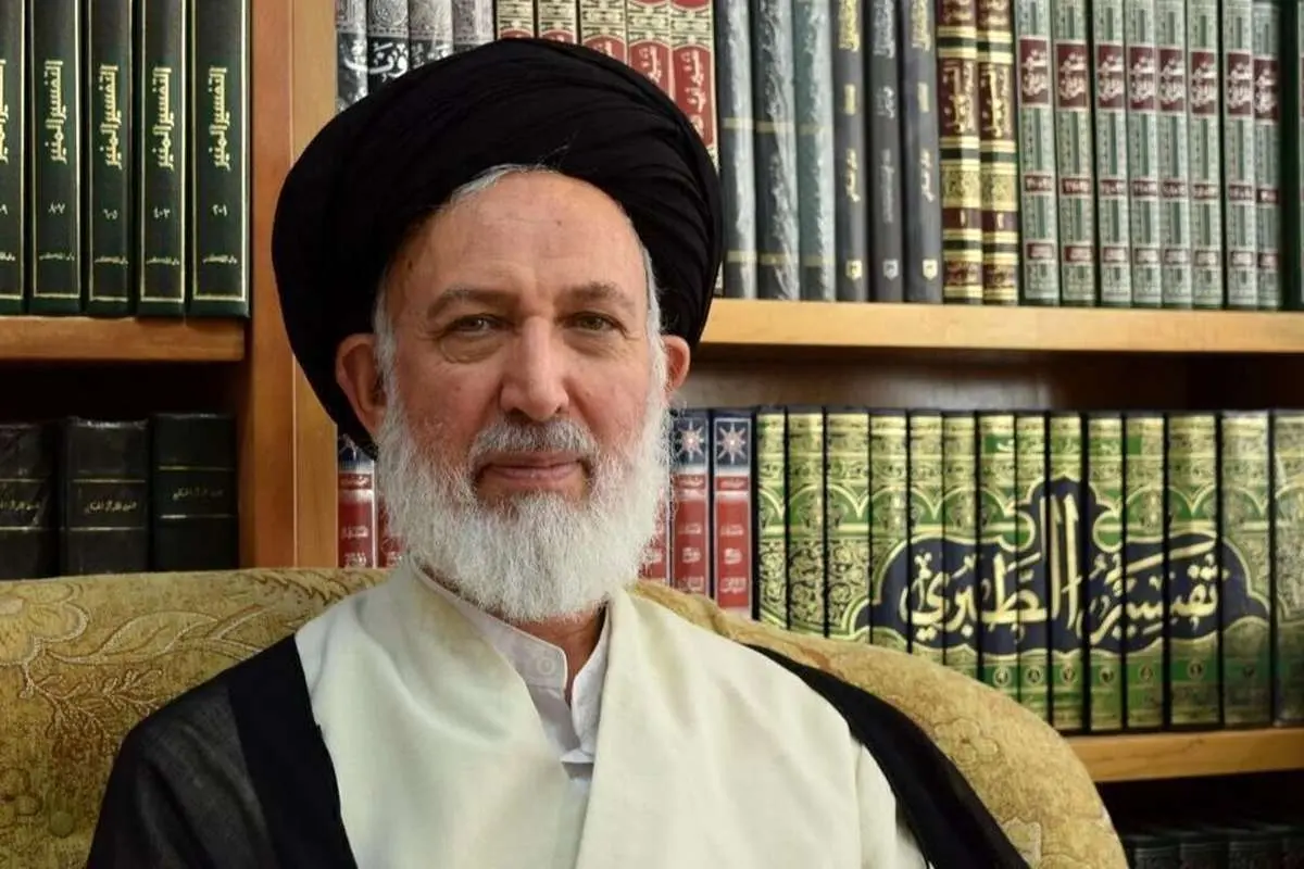 آیت الله ایازی: طراحی لباس عمل جراحی اسلامی در مقایسه با موضوعات مهم‌تر خنده‌آور است