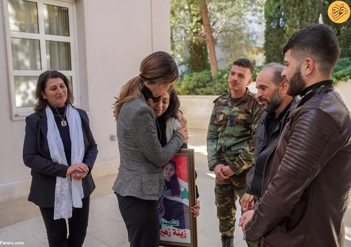 (تصاویر) دیدار اسما اسد با خانواده ۸۰ شهید دانشکده نظامی