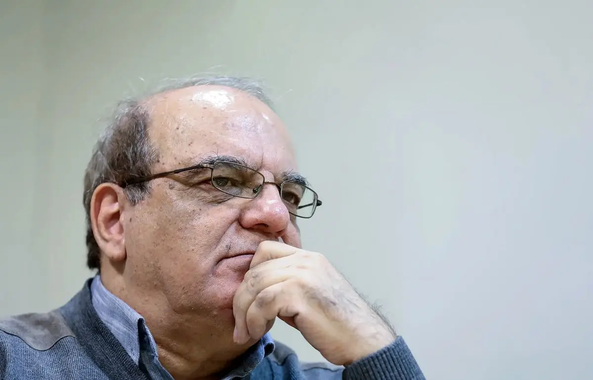 انتقاد عباس عبدی از اظهارات مصباحی مقدم: این گونه توجیه ناکارآمدی نتیجه معکوس دارد