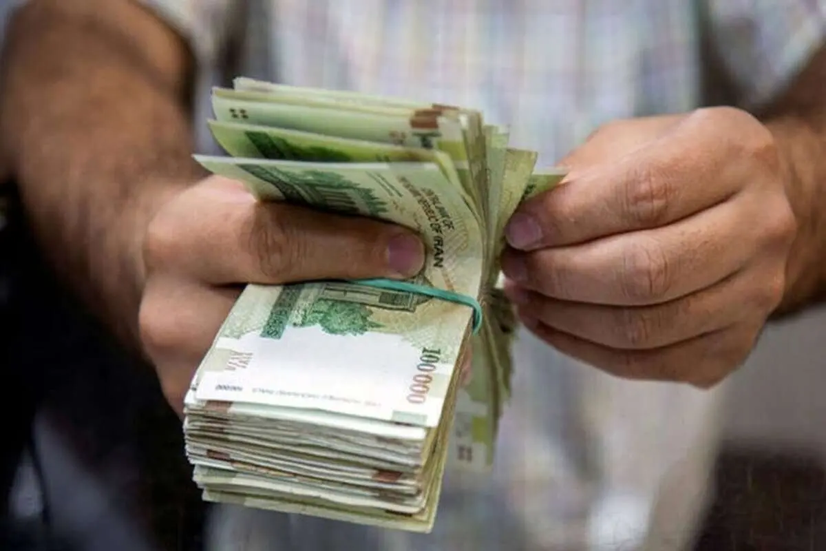 قصه عجیب مالیات حقوق بگیران: ستاندن از فقرا و خرج کردن برای ثروتمندان!