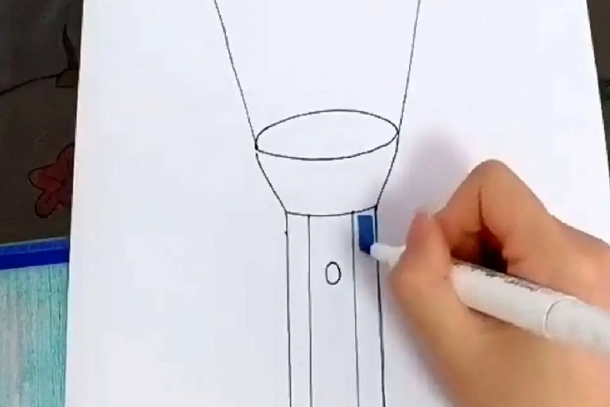 (ویدئو) يک ایده جذاب؛ چراغ‌قوه برای نقاشی کودکان
