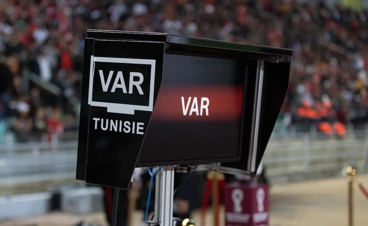 (عکس) اولین سوتی عجیب VAR در ورزشگاه آزادی