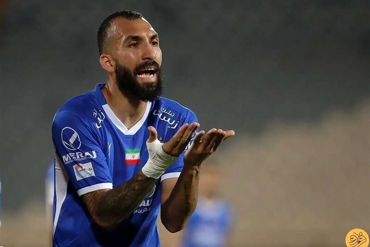 انتقاد تند روزبه چشمی از شادی پس از گل بازیکن پرسپولیس: افتضاح بود