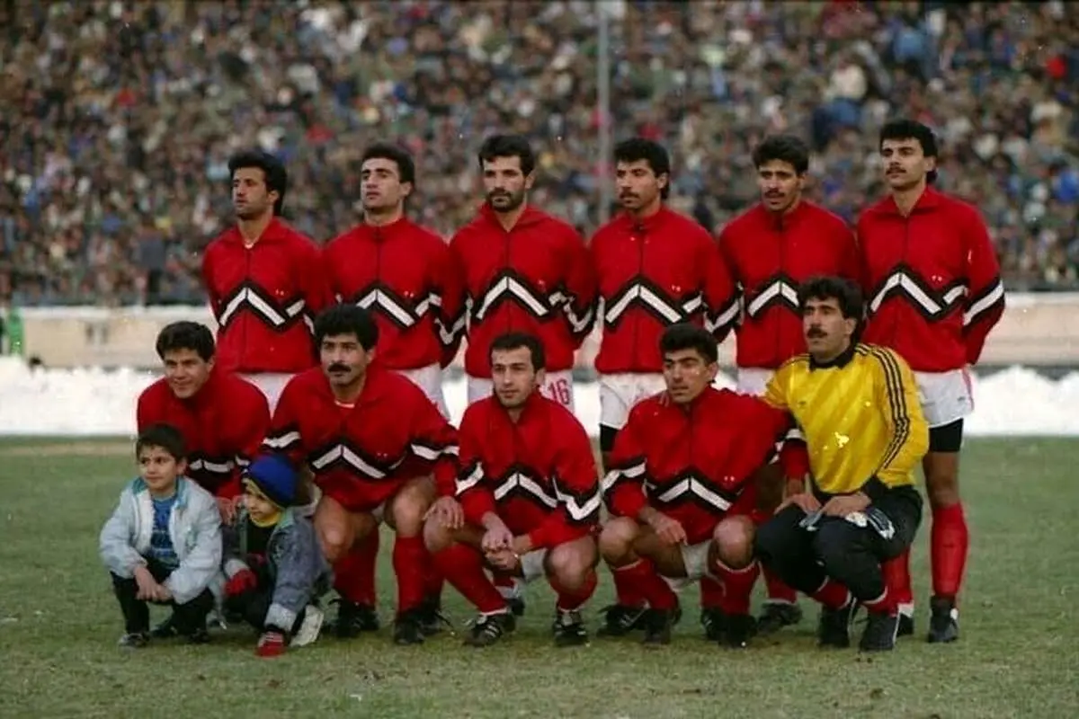 عکس دیدنی از دیدار دوستانه پرسپولیس و تیم ملی ب شوروی ۳۳ سال پیش!