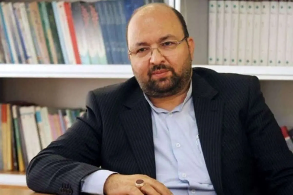 جواد امام: هیچ کس حق محدود کردن مردم براى شرکت در انتخابات را ندارد
