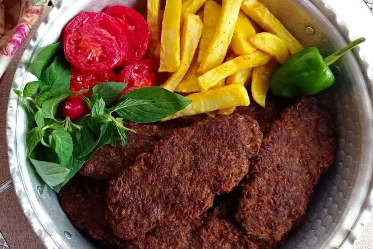 طرز تهیه شامی کباب بدون سیب زمینی فوری با سس مخصوص