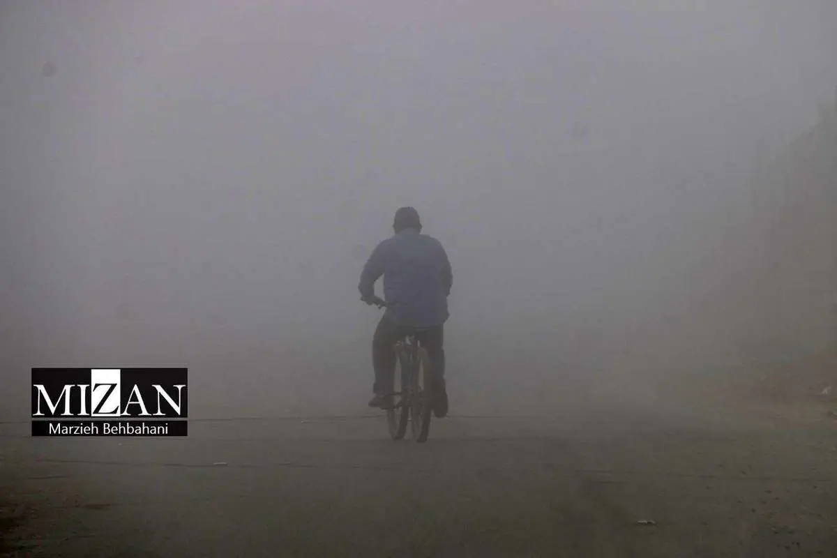 (تصاویر) مه گرفتگی غلیط در آبادان