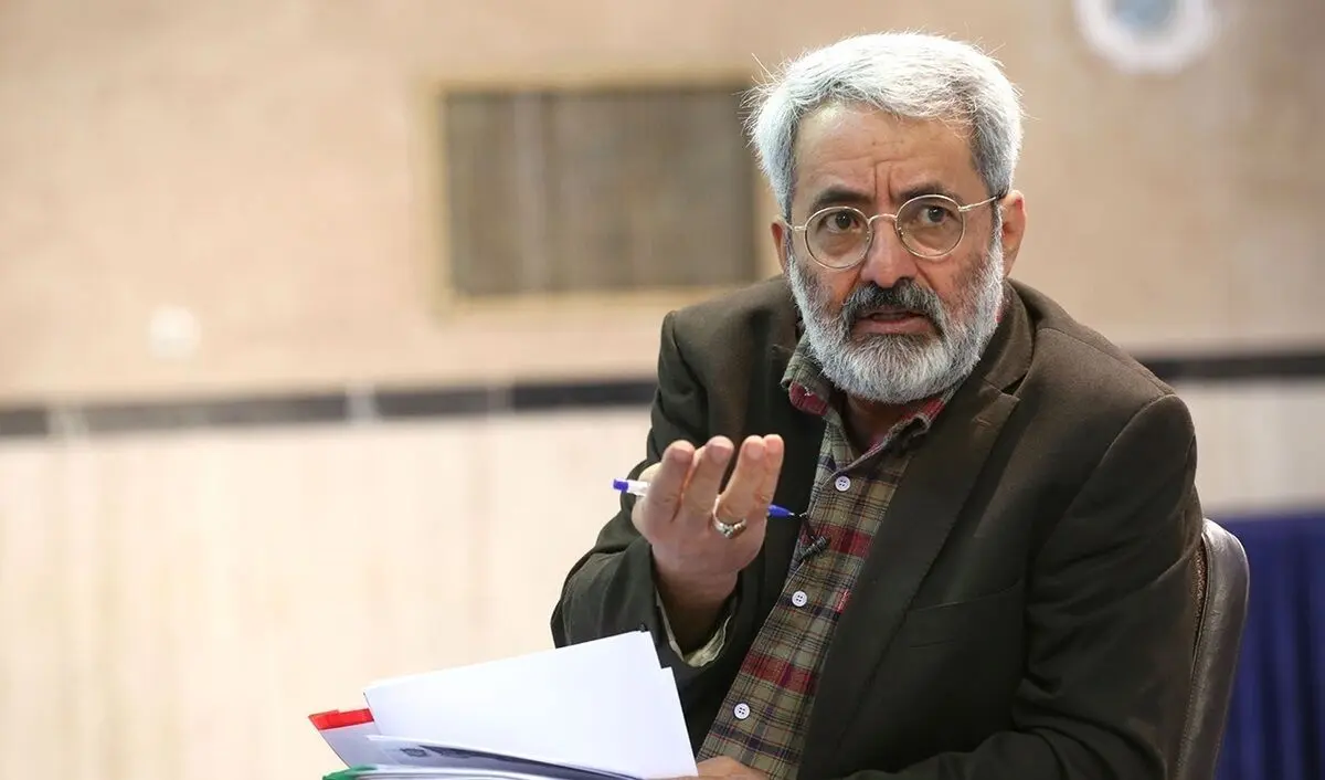 کنایه سنگین سلیمی‌نمین: صادق محصولی از معیار‌ها سخن می‌گوید، او در جایگاهی نیست که معیار تعیین کند