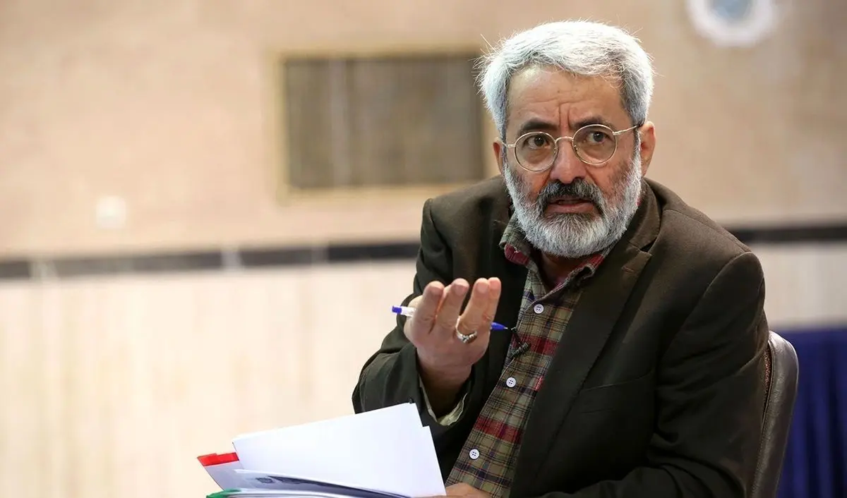 کنایه سنگین سلیمی‌نمین: صادق محصولی از معیار‌ها سخن می‌گوید، او در جایگاهی نیست که معیار تعیین کند