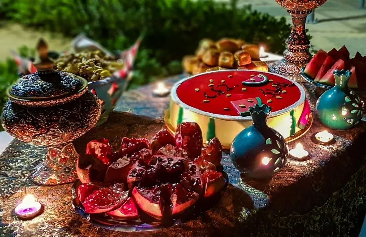 هزینه رزرو جشن یلدا در کافه‌ها و هتل‌های تهران از ۲۰۰ هزار تا ۳ میلیون تومان