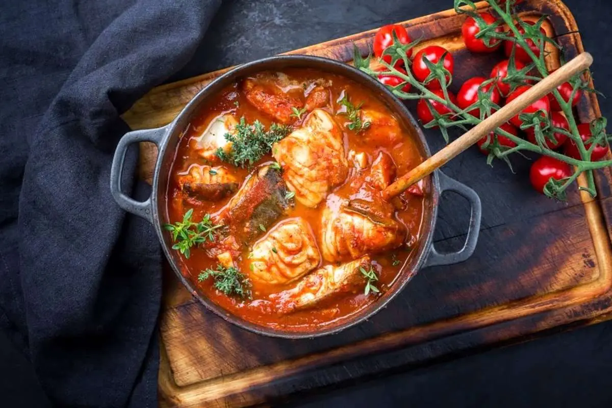 طرز تهیه مرغ پرتقالی با رب گوجه آسان و فوق العاده خوشمزه